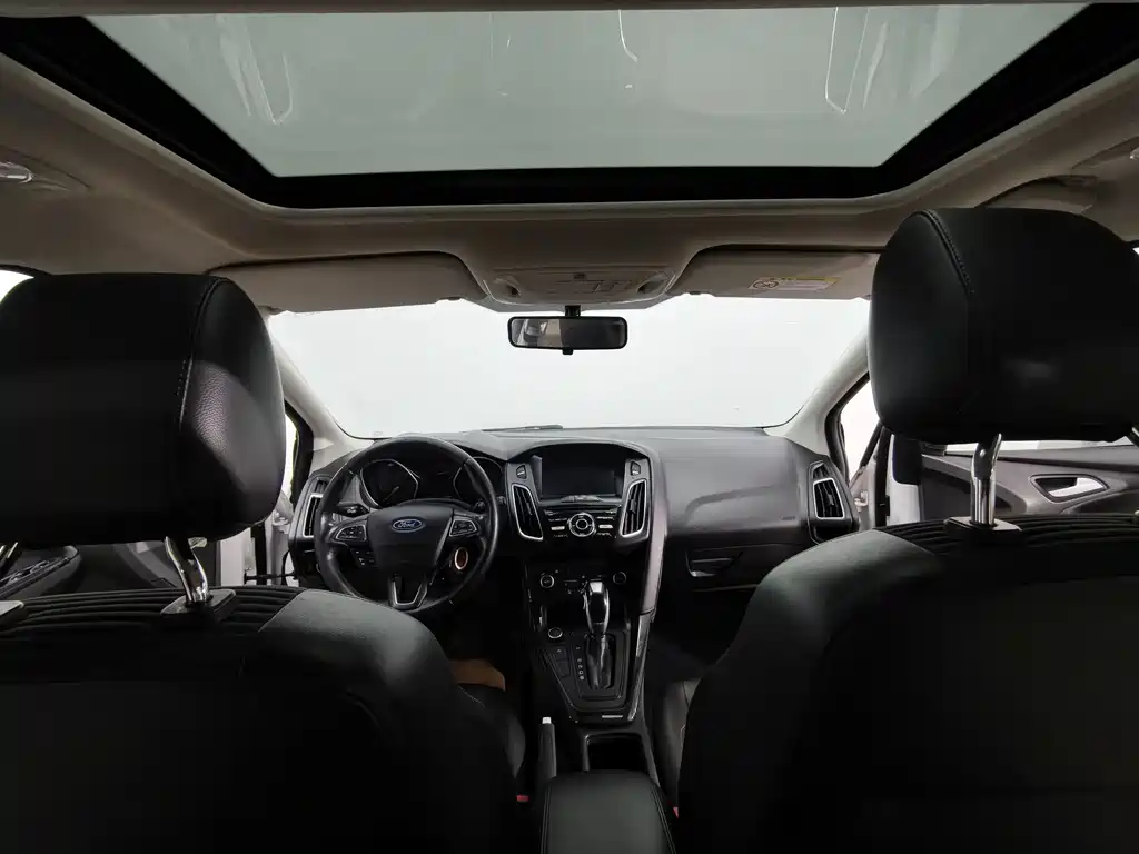 Ford Focus — миниатюра 10