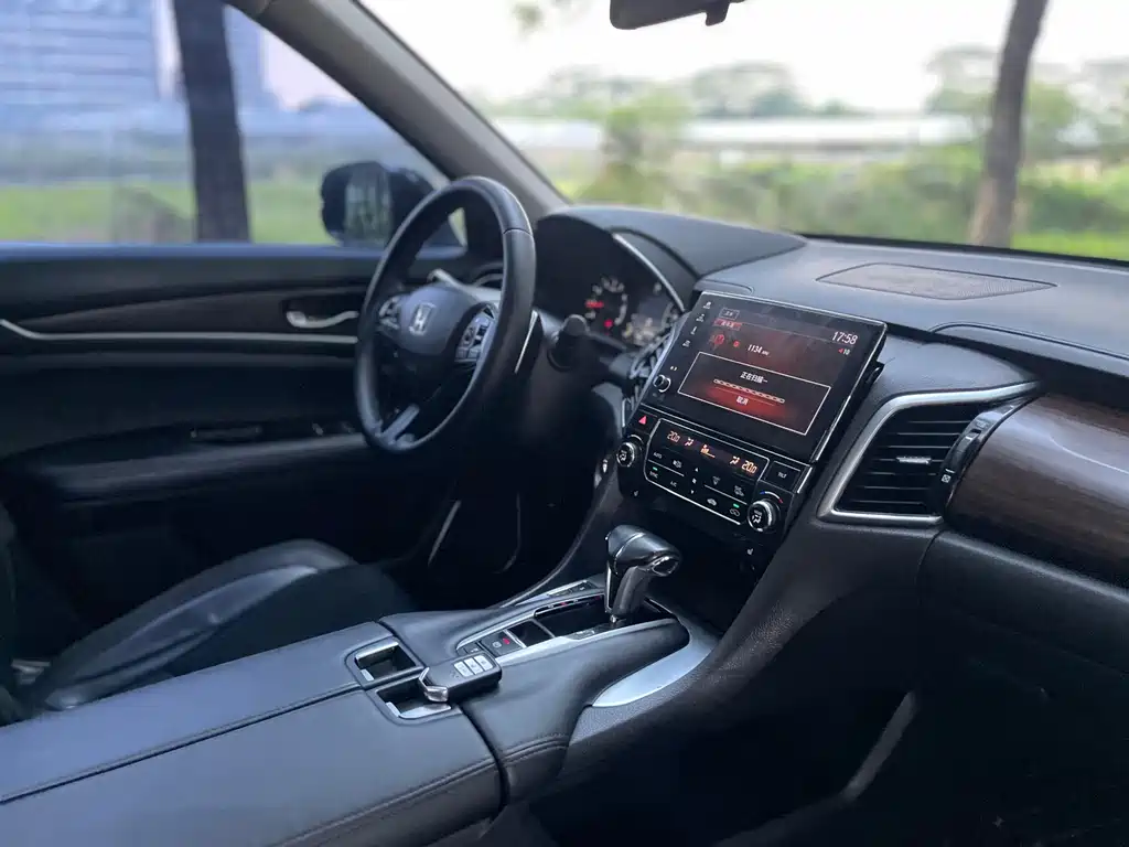 Honda Avancier — миниатюра 8