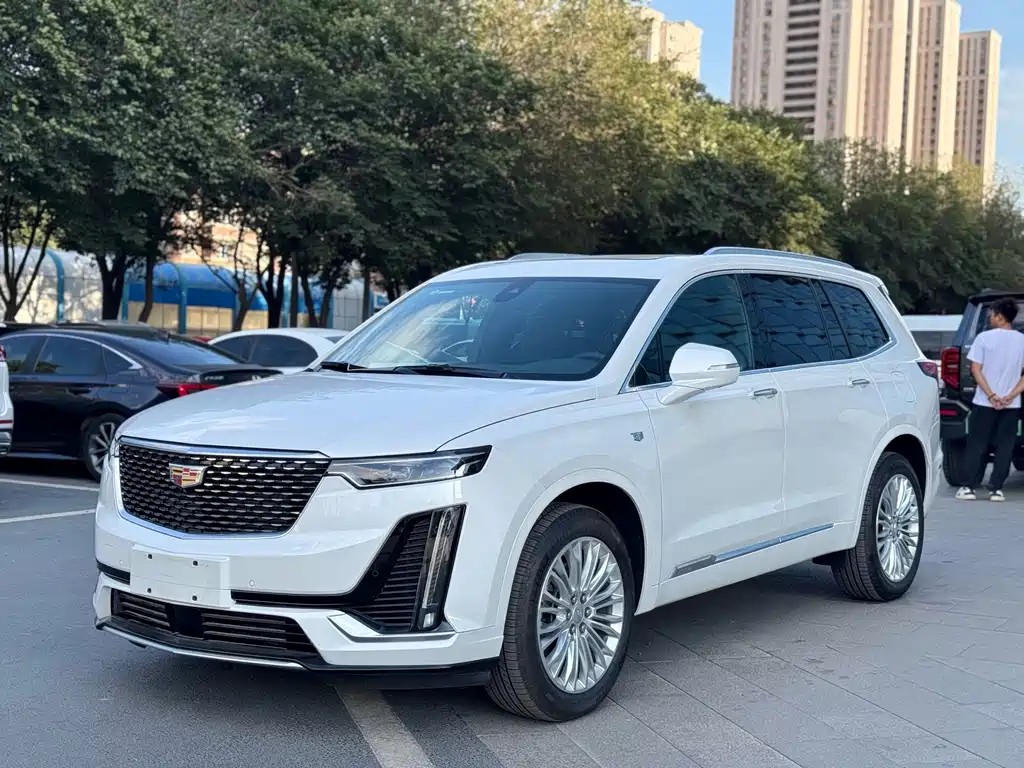 Cadillac XT6