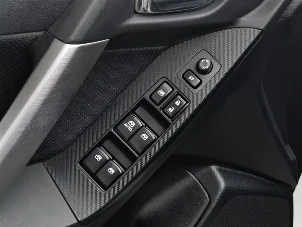 Subaru Forester 2013 2.5i AT Luxury