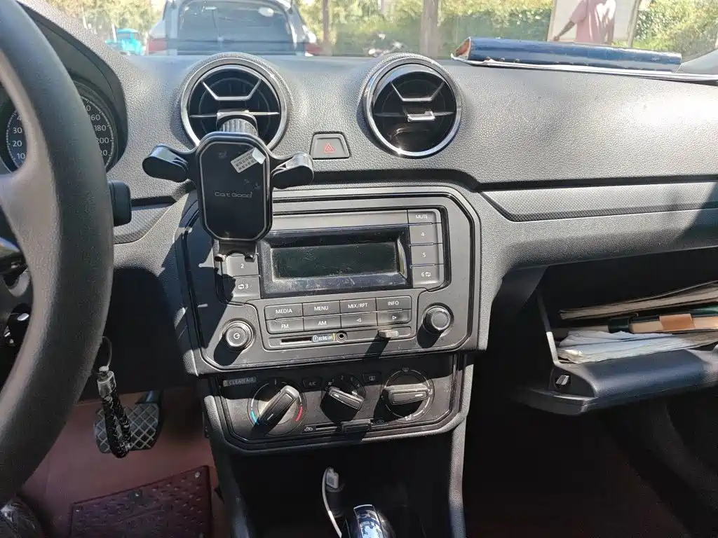 Jetta VA3 — миниатюра 9