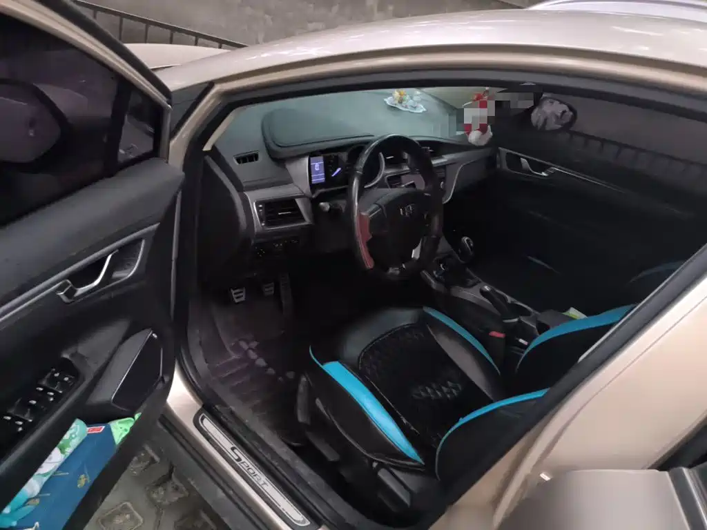 Geely Emgrand GS — миниатюра 14