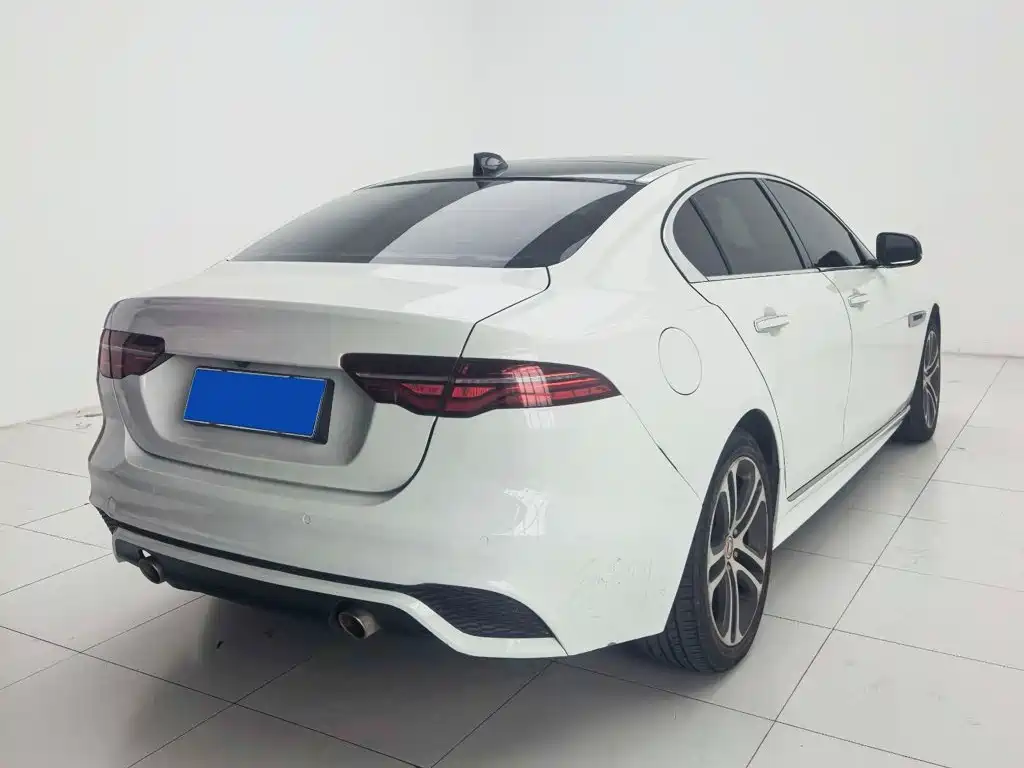Jaguar XEL — миниатюра 9