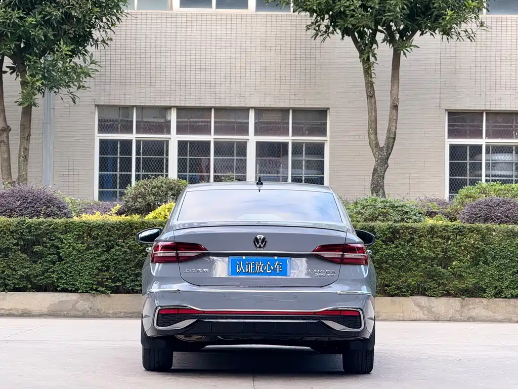 Volkswagen Lavida — миниатюра 5