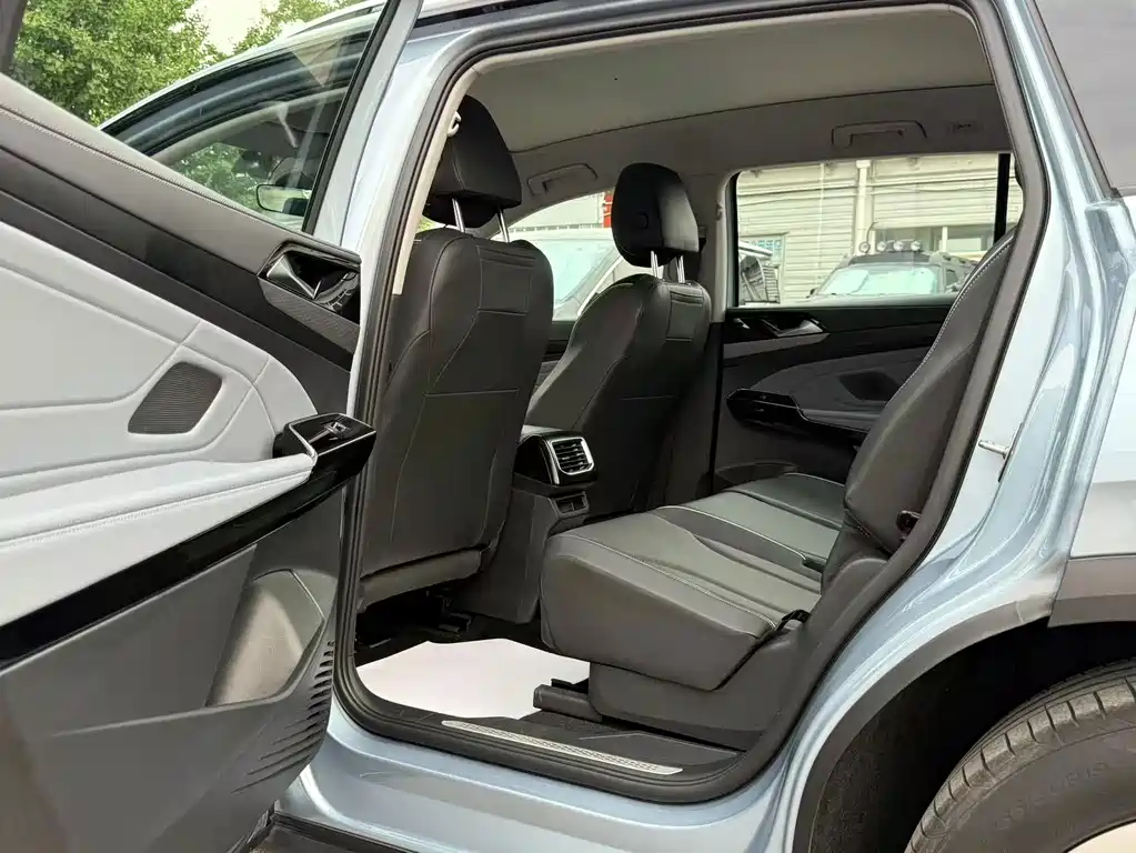 Volkswagen ID.6 X — миниатюра 9