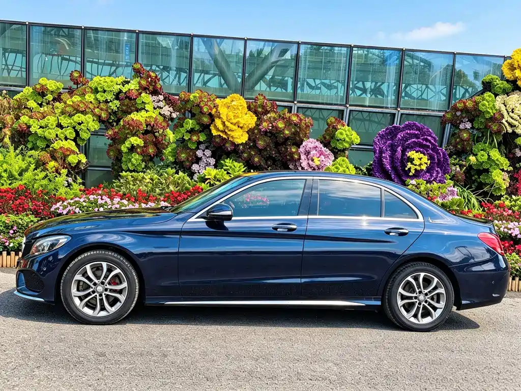 Mercedes-Benz C-Class — миниатюра 2