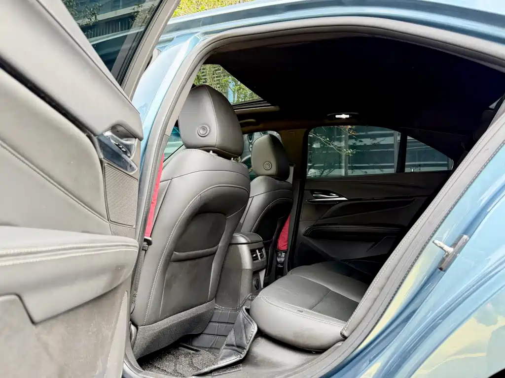 Cadillac CT4 — миниатюра 9