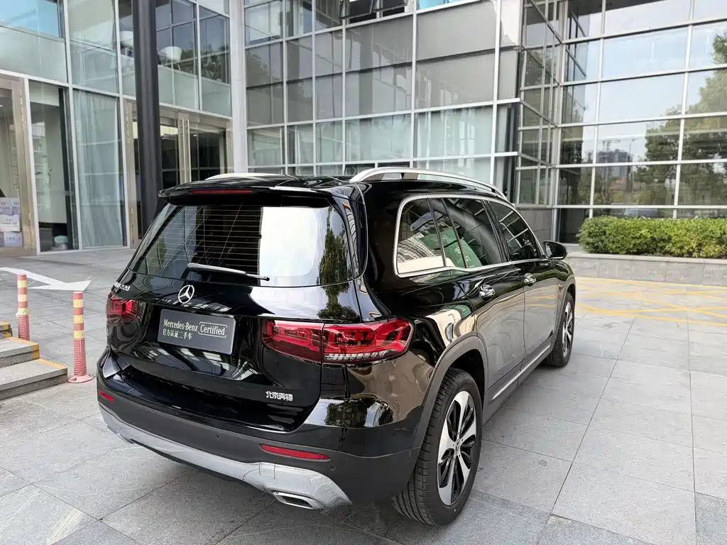 Mercedes-Benz GLB — миниатюра 3
