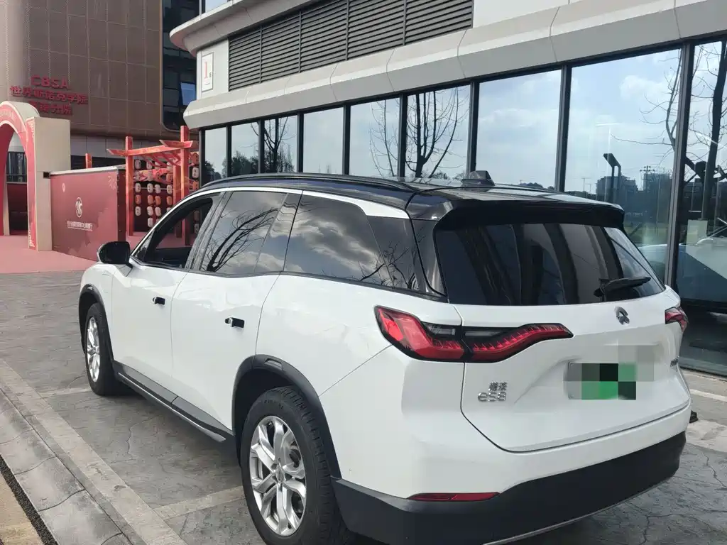 NIO NIO ES8