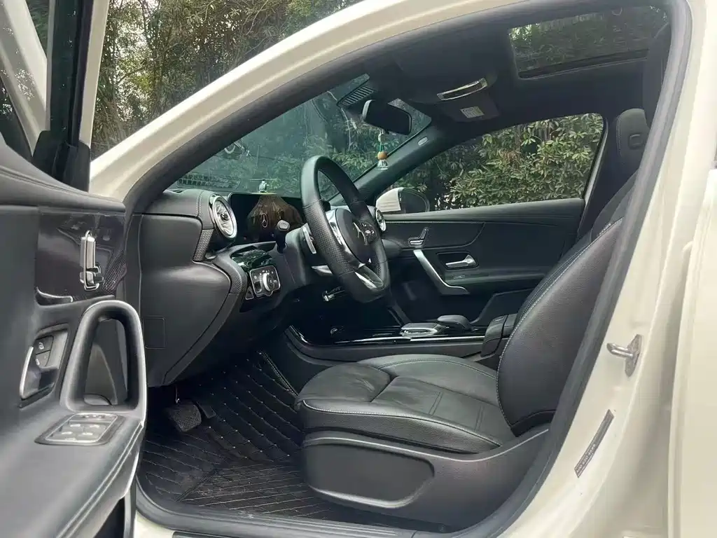 MERCEDES-BENZ A CLASS