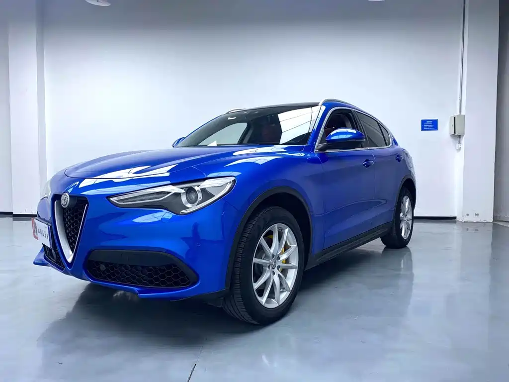 Alfa Romeo Stelvio 2021