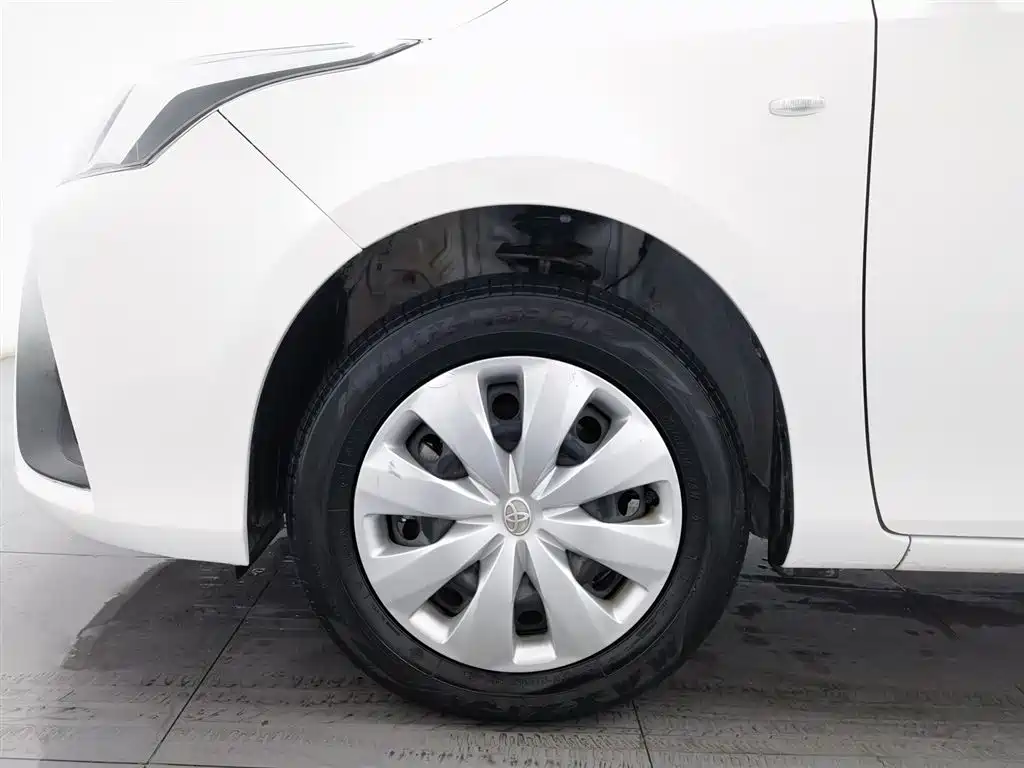 TOYOTA YARIS L ZHIXUAN