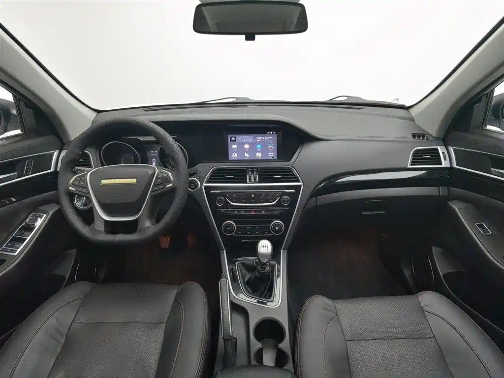 Changfeng CS10 2015 2.0T MT