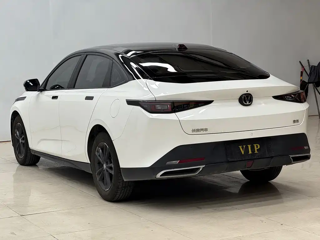 Changan Yida — миниатюра 9