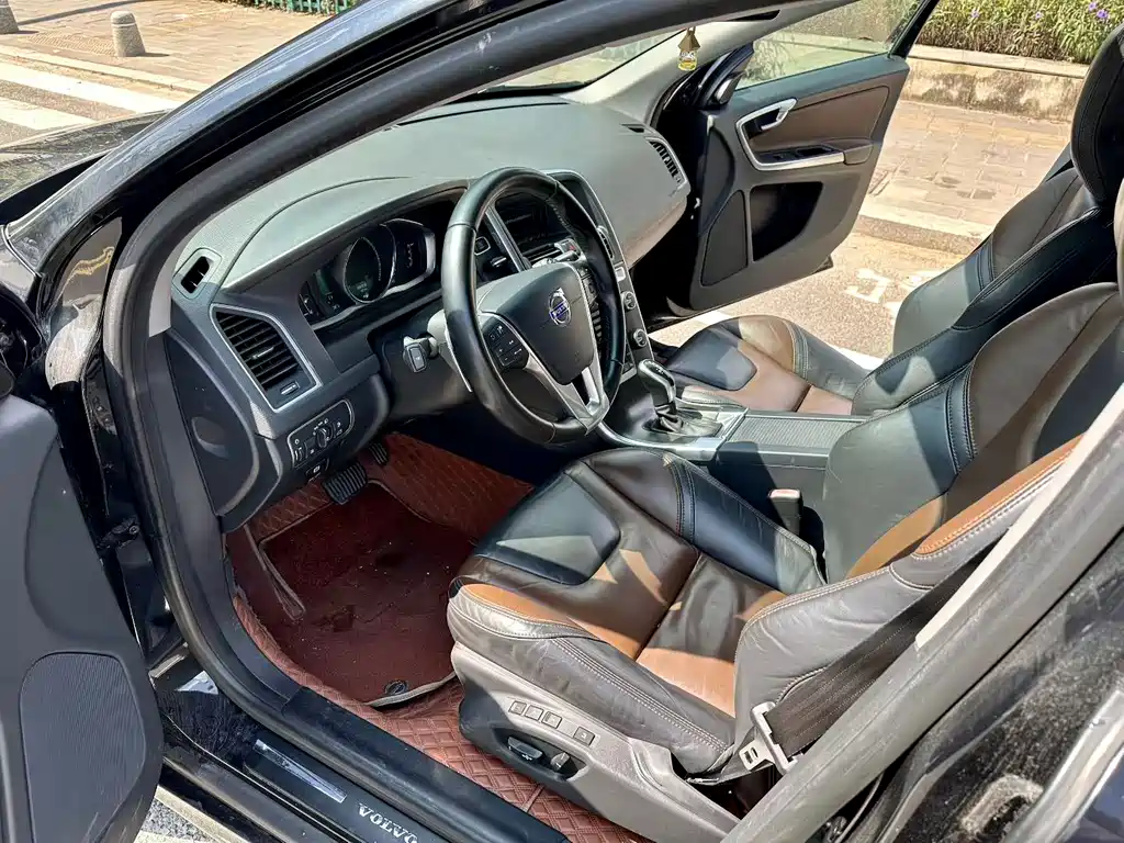 Volvo XC60 (Import) — миниатюра 6