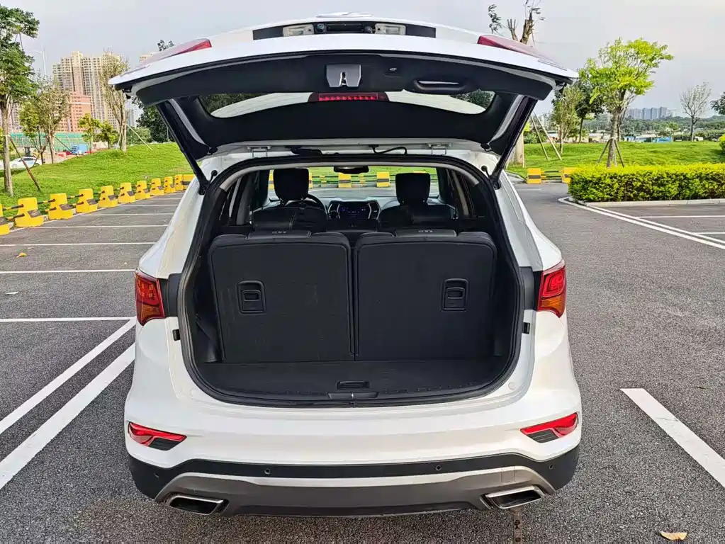 Hyundai Santa Fe — миниатюра 15