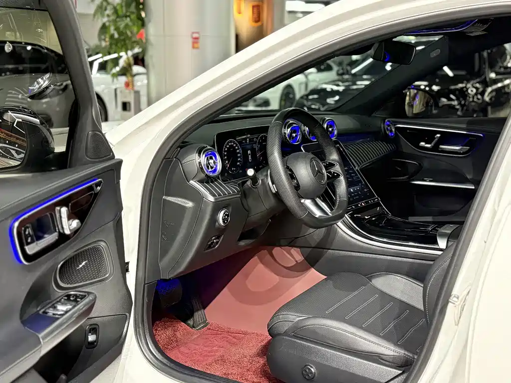 Mercedes-Benz C-Class — миниатюра 4
