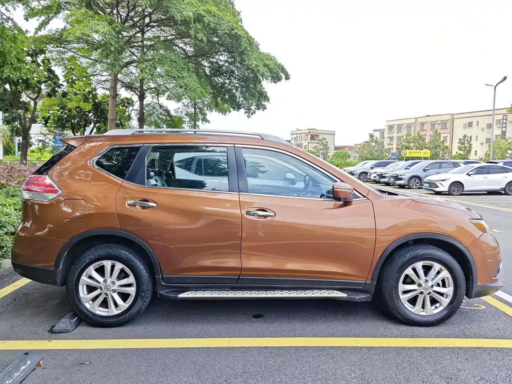 Nissan X-Trail 2014 2.5L CVT Luxury 4WD
