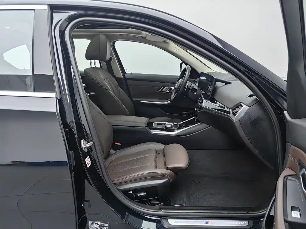 BMW 3 Series — миниатюра 23