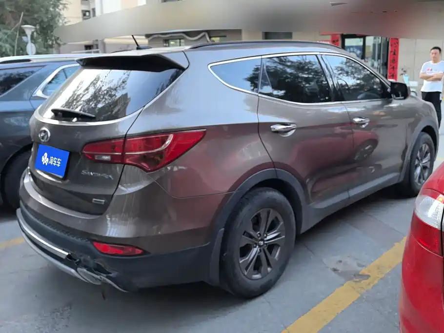 Hyundai Santa Fe — миниатюра 3