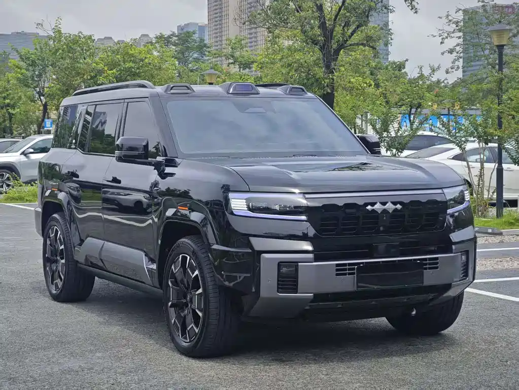 Fangchengbao Leopard 8 8 2025 Flagship 6 мест
