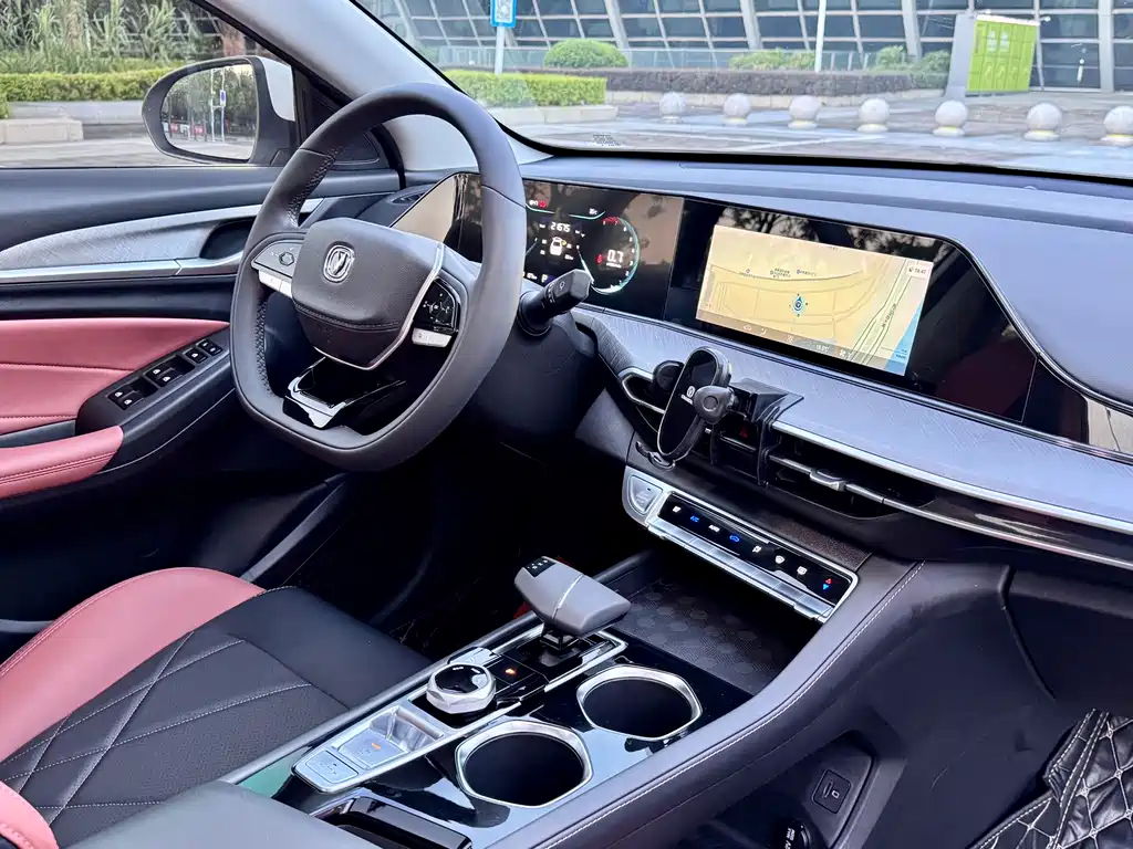 Changan Eado 2023 Enjoy PLUS NE 1.4T GDI DCT Luxury