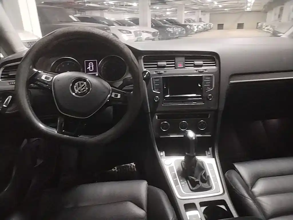 Volkswagen Golf — миниатюра 5