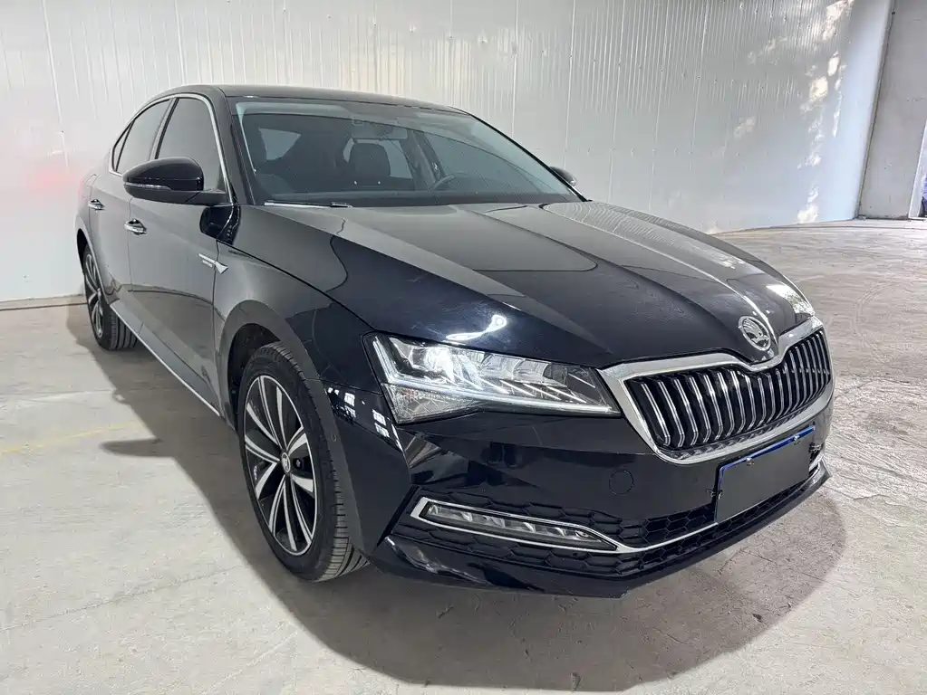 Skoda Superb — миниатюра 2