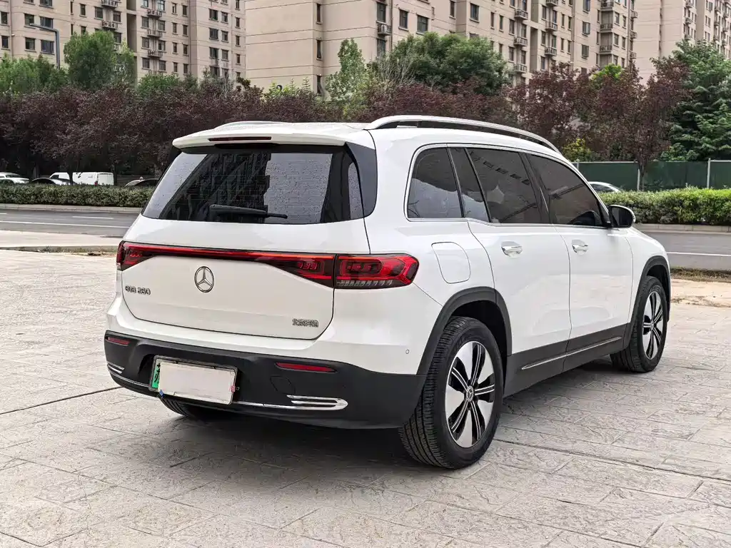 Mercedes-Benz EQB 2022 EQB 260