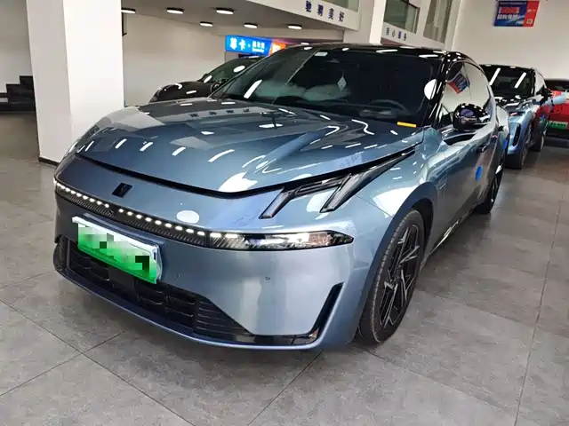 LYNK  &CO. 07 EM P 2024