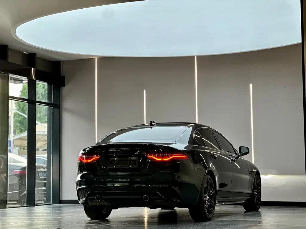 Jaguar XEL 2024 2.0T 250PS R-DYNAMIC S Sport