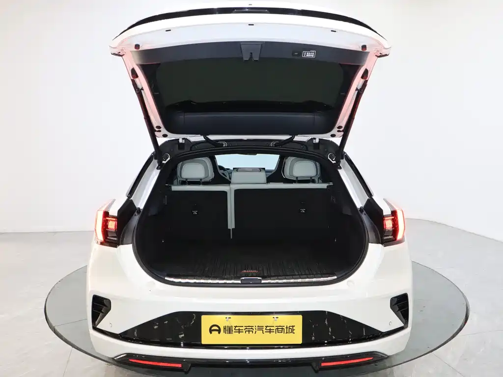 ZEEKR EXTREME KRYPTON 001