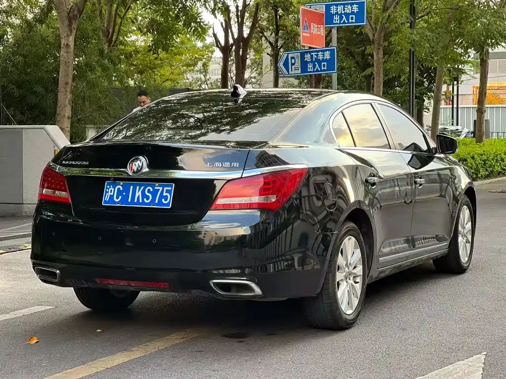 Buick LaCrosse — миниатюра 5
