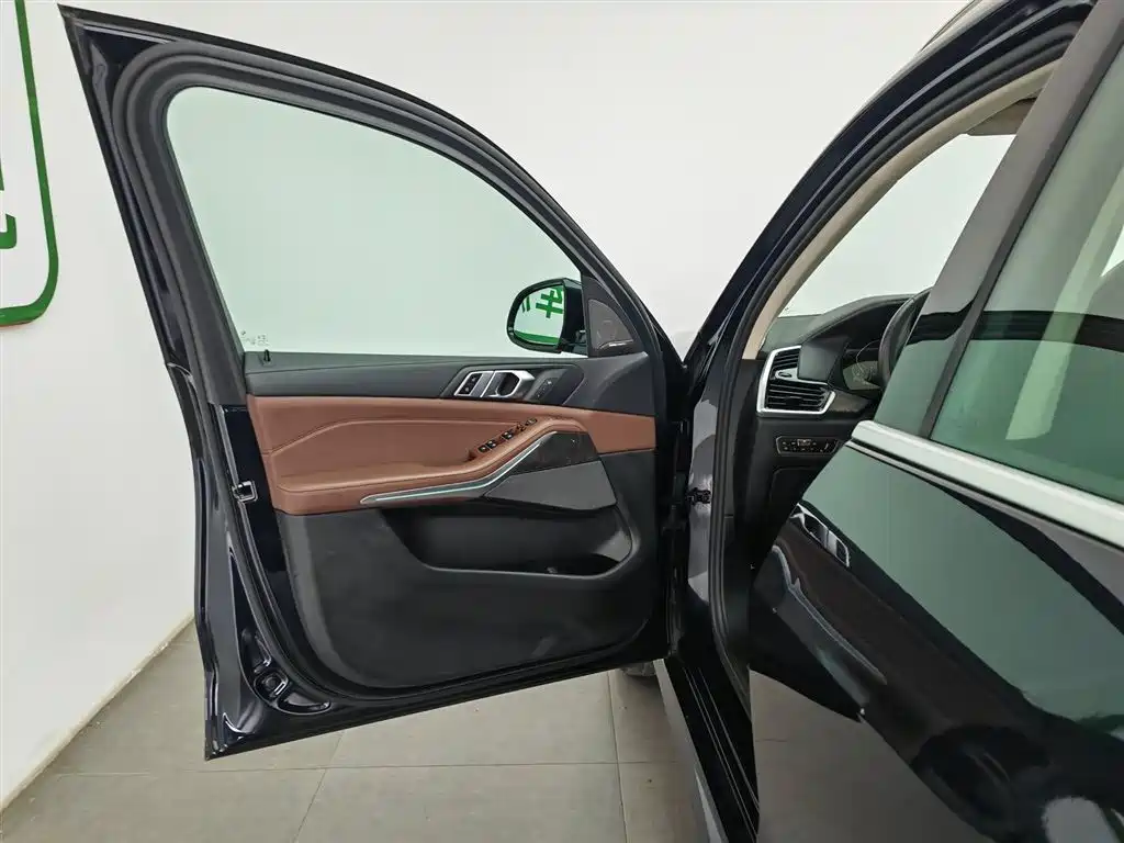 BMW X5 2019 xDrive30i M Sport