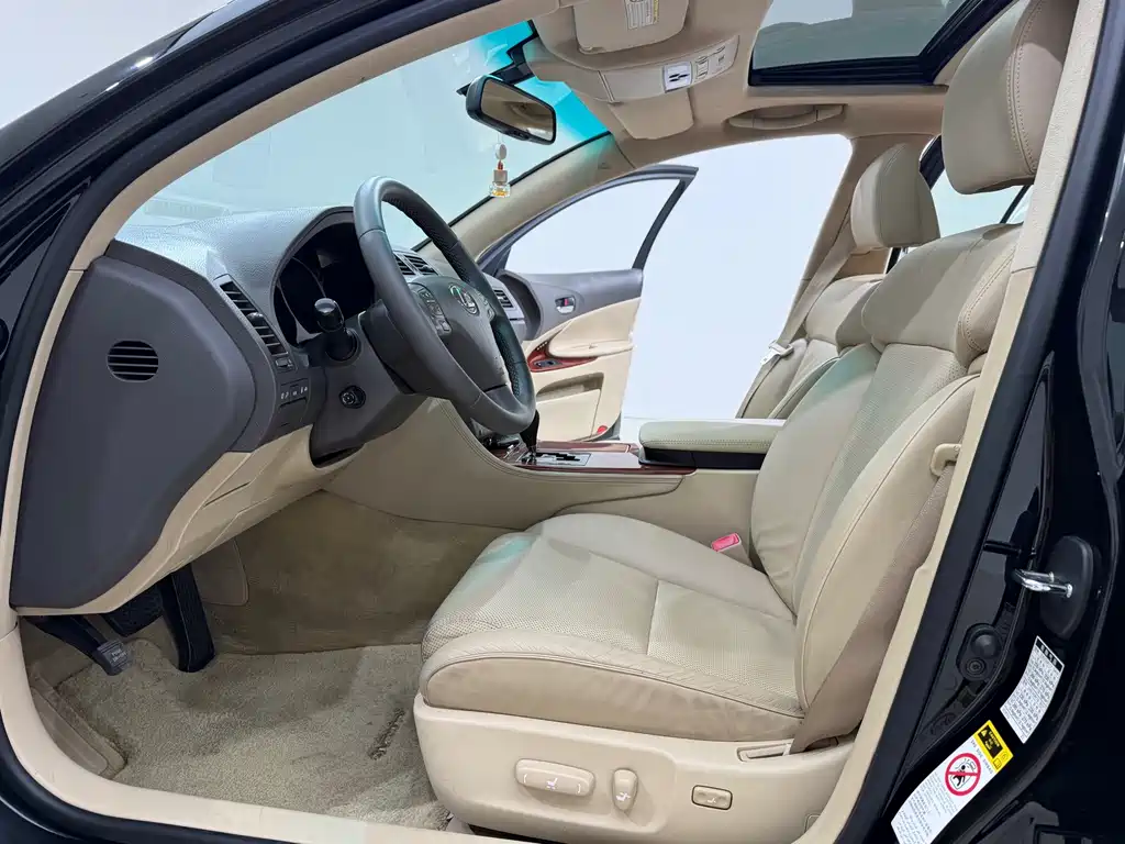 Lexus GS — миниатюра 13