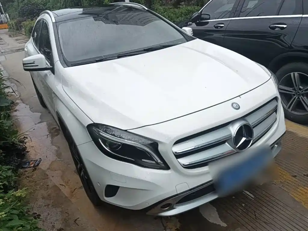 Mercedes-Benz GLA 2016 GLA 200 Fashion