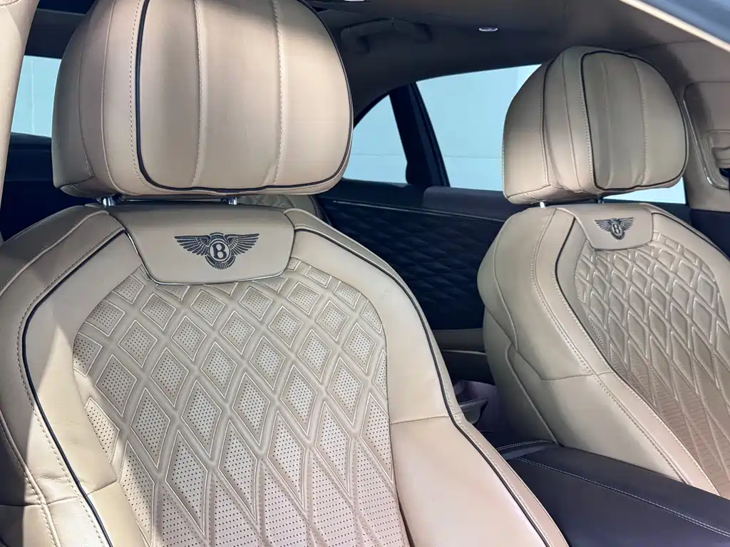 Bentley Flying Spur — миниатюра 28