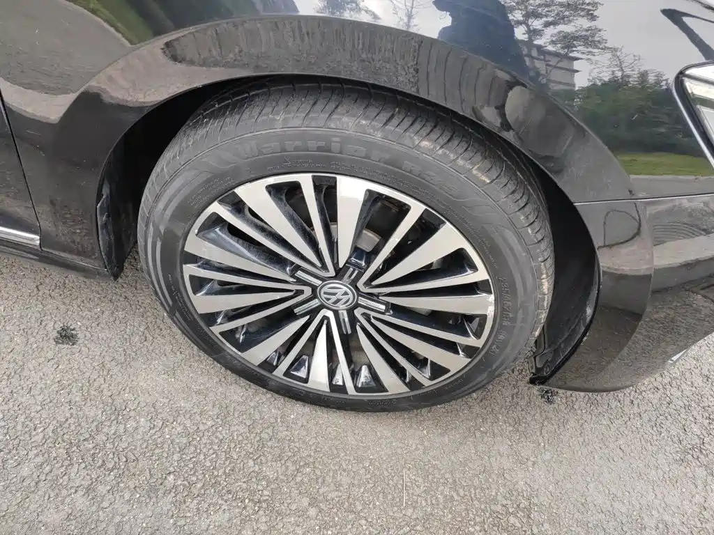 Volkswagen Passat — миниатюра 8