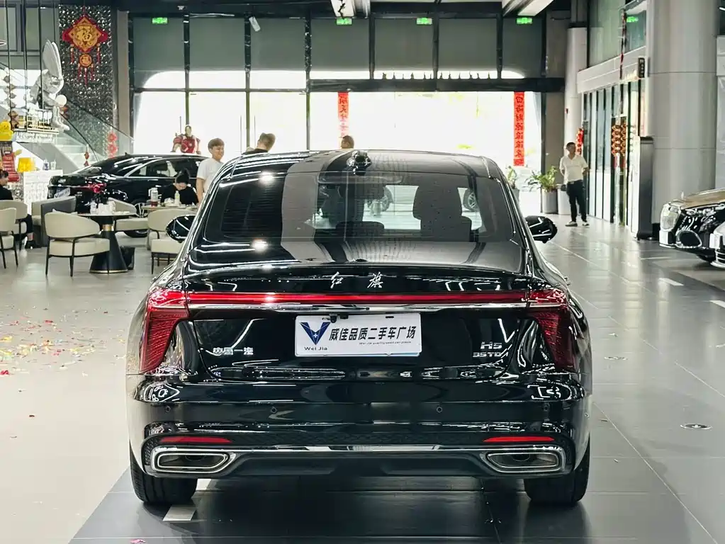 Hongqi Hongqi H5 — миниатюра 7