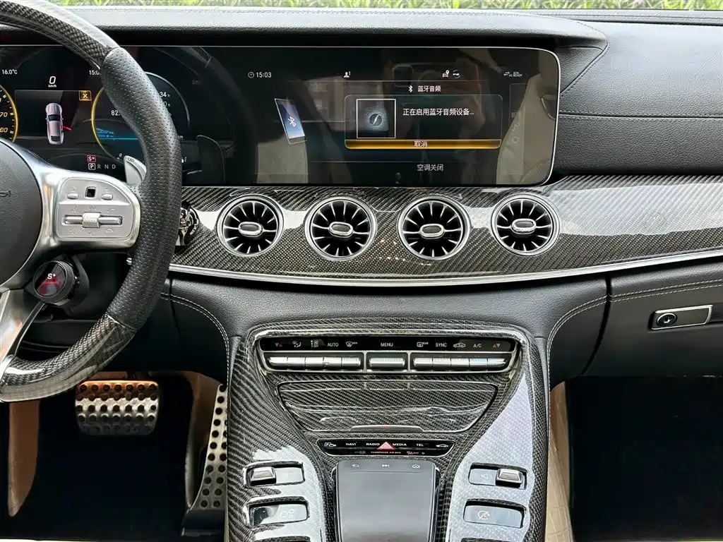 MERCEDES-BENZ AMG GT