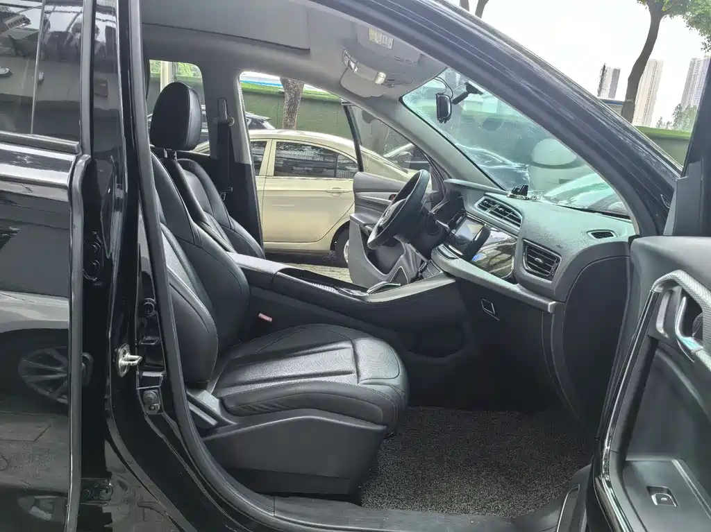 Dongfeng AX7 2020 1.6T AT AI VI