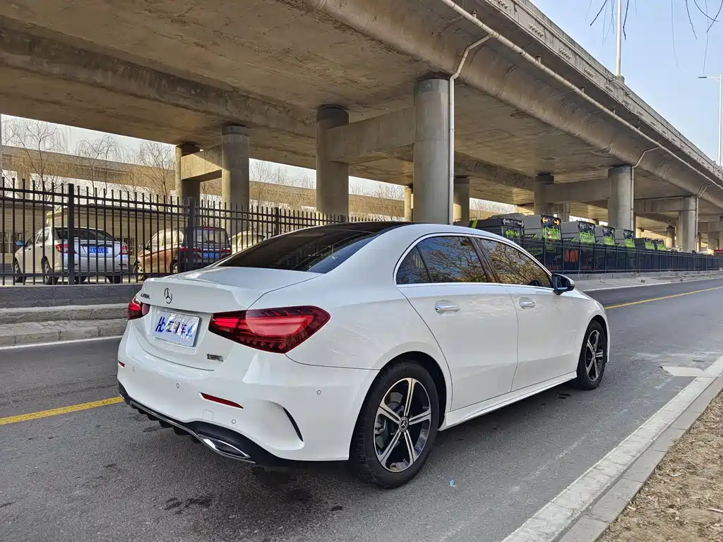 MERCEDES-BENZ A CLASS
