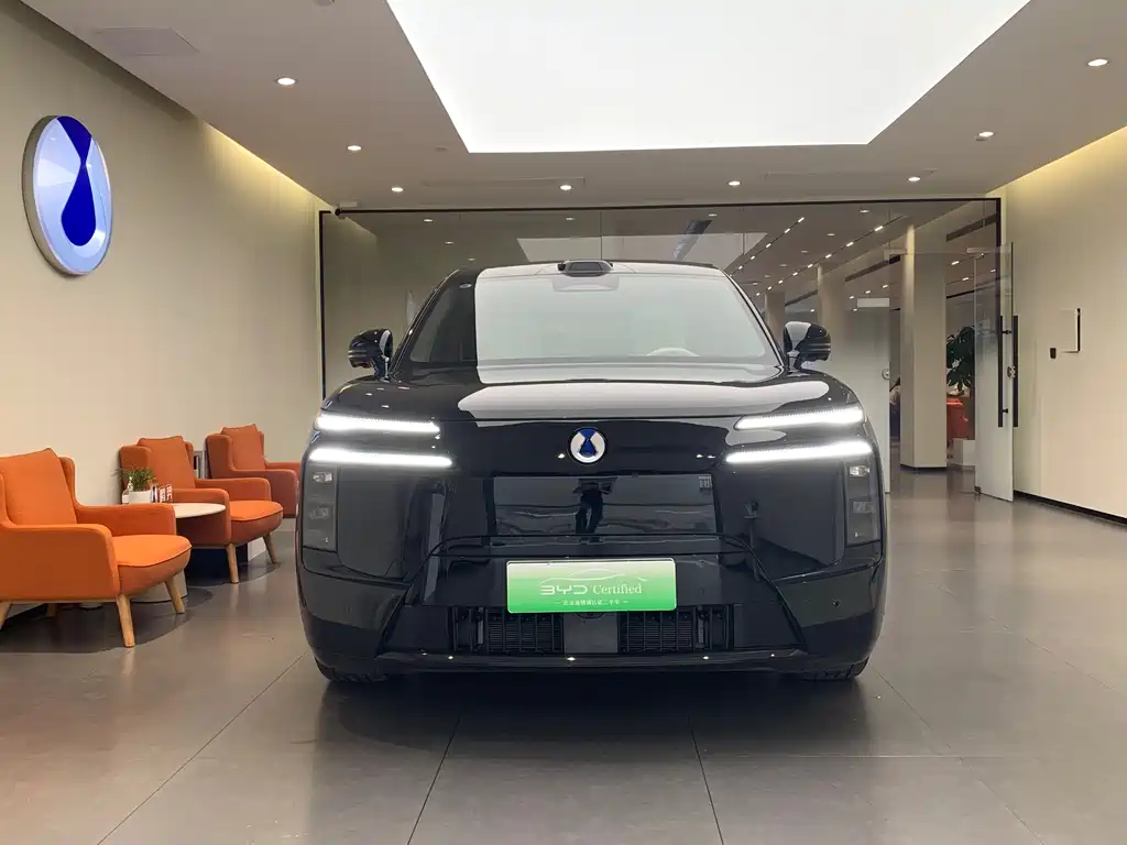 Denza N8L 2025 Flagship