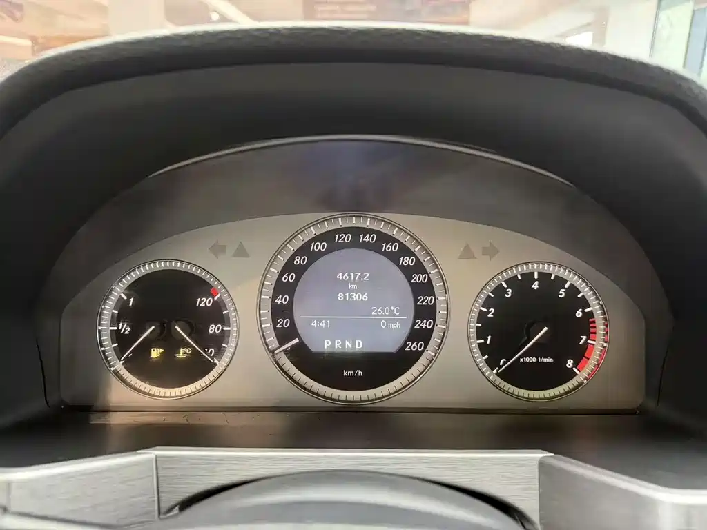 Mercedes-Benz GLK-Class (Import) — миниатюра 2