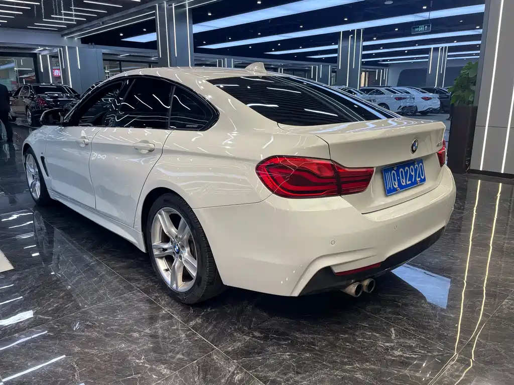 BMW 4 SERIES