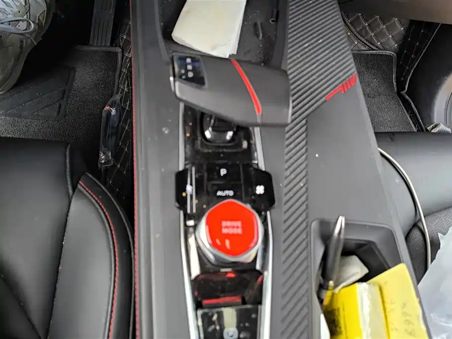 CHANGAN CHANGAN AUCHAN Z6