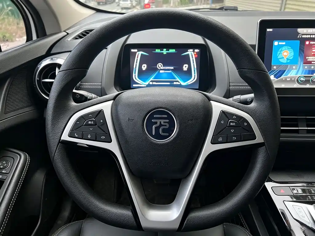 BYD Yuan EV — миниатюра 15