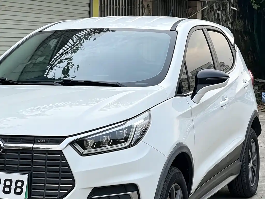 BYD Yuan EV — миниатюра 18
