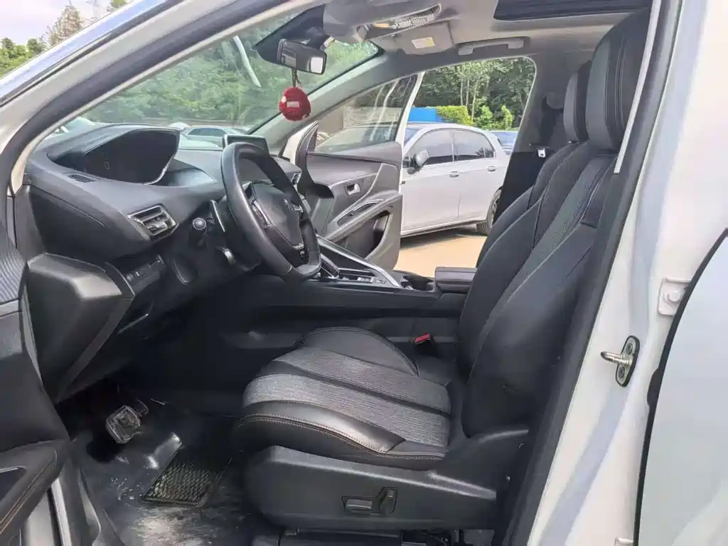 Peugeot 5008 — миниатюра 4