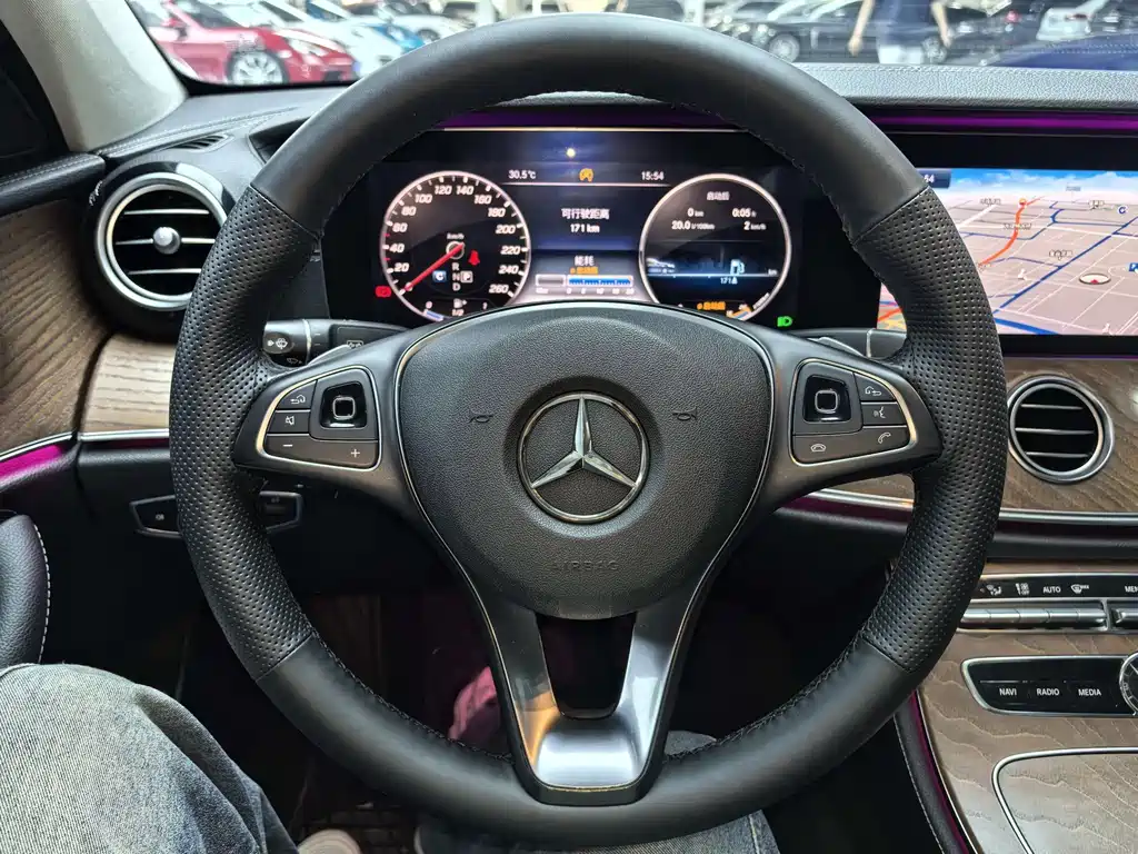 Mercedes-Benz E-Class E 2016 E 300 L Luxury